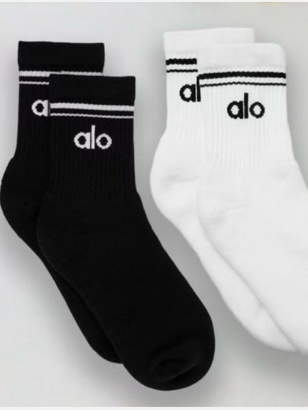 Yoga Two-Pack Athletic Crew Socks - Black & White